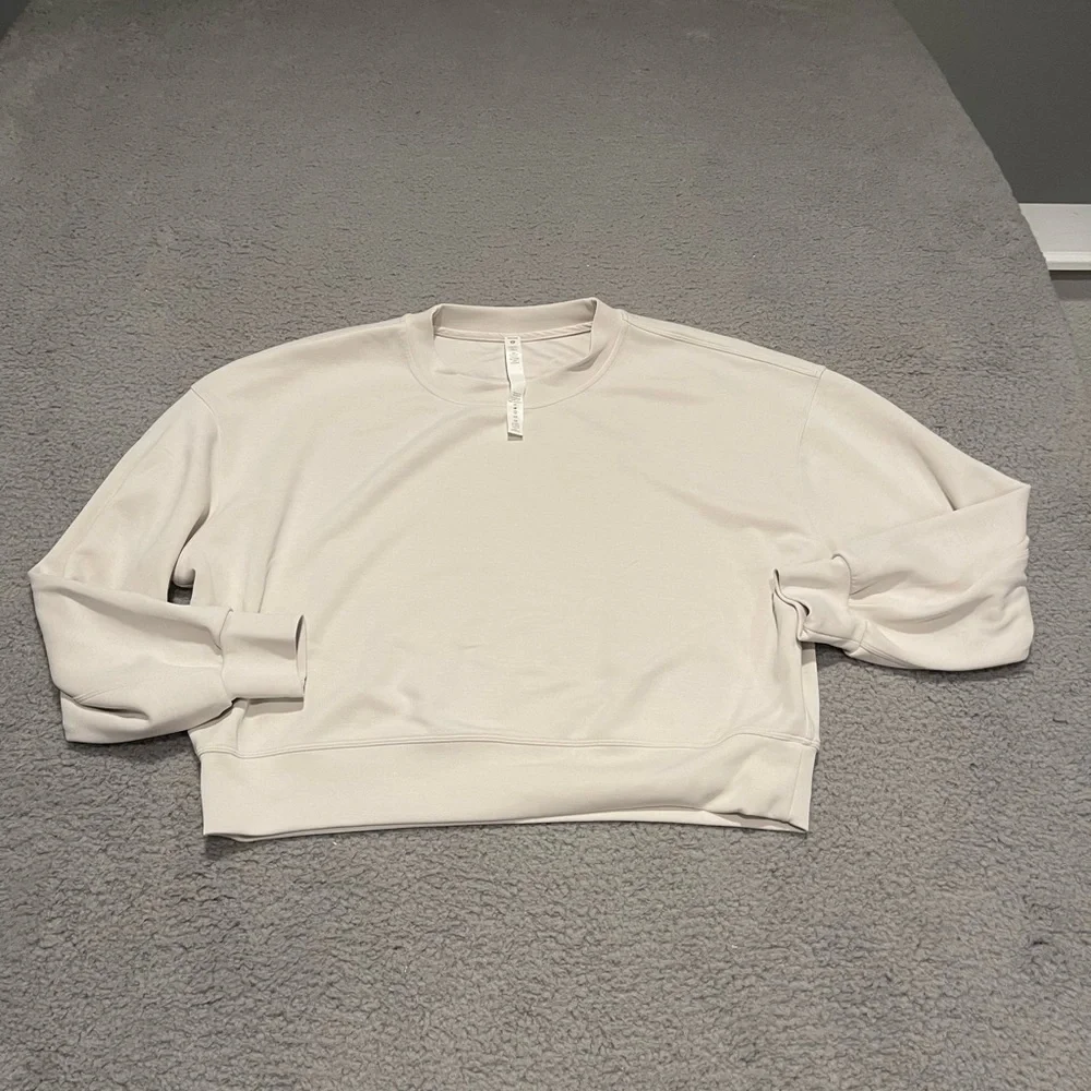 Lululemon Women's Perfectly Oversized Cropped Crew Softstreme White Opal Sweater